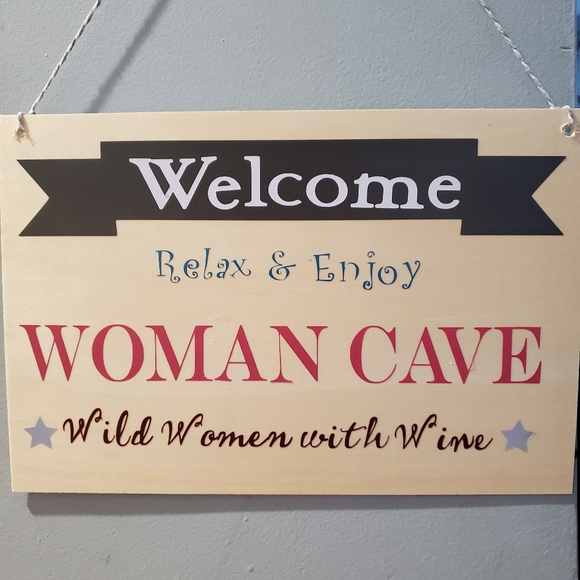 Handmade Woman Cave She Shed Sign - Picture 1 of 2